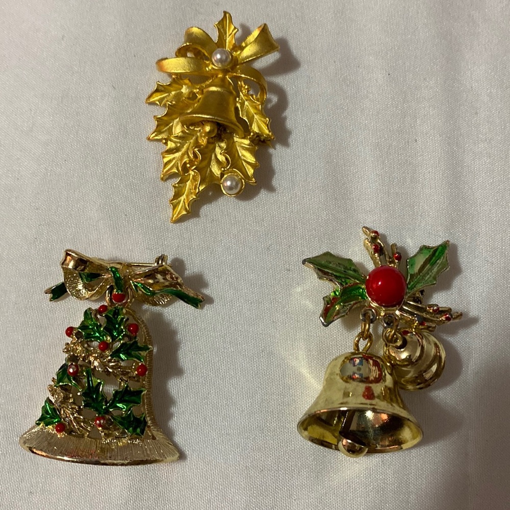 Christmas bell brooches bundle of 3 - Picture 1 of 8